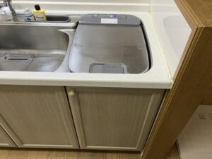 和歌山キッチン取付け隊　トップオープン食洗機の工事　施工前